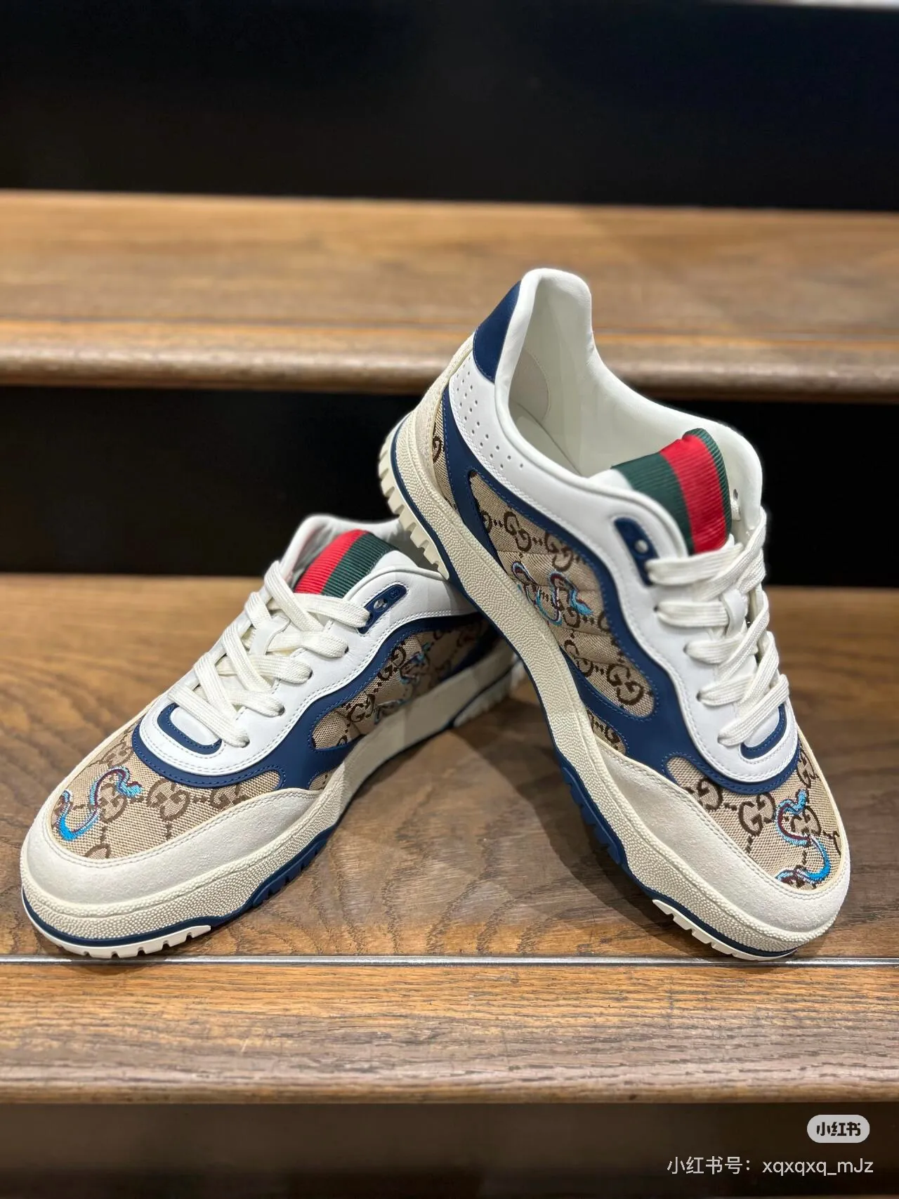 [G Home] P: 600💰 Couple size: Women's 35-40 --- Men's 39-44. (45 custom-made) 🆕2025 Electric embroidered snake GUCC Gucci original order quality The latest popular high and low top distressed couple's sports shoes series are shipped. Original purchase and development Made in China, these high-low sneakers are designed with a basketball-style silhouette, cleverly incorporating hollow panels and distressed effects, showing their unique ingenuity. The ingenuity incorporates brand logo details such as interlocking Double G styling accessories and Gucci lettering, a low-key tribute to the brand's design heritage. Exquisite packaging at the delivery counter 🛍📦 ▪️ Fabric: Original custom-made imported cowhide stitching ▪️ Lining: Imported first-layer cowhide ▪️ Sole: Original molded TPU sole ▪️ Sole thickness: 3cm